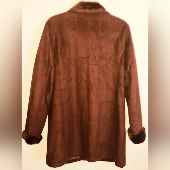 NWOT - Womens Bernardo Faux Fur Coat - Large - Picture 4 of 9